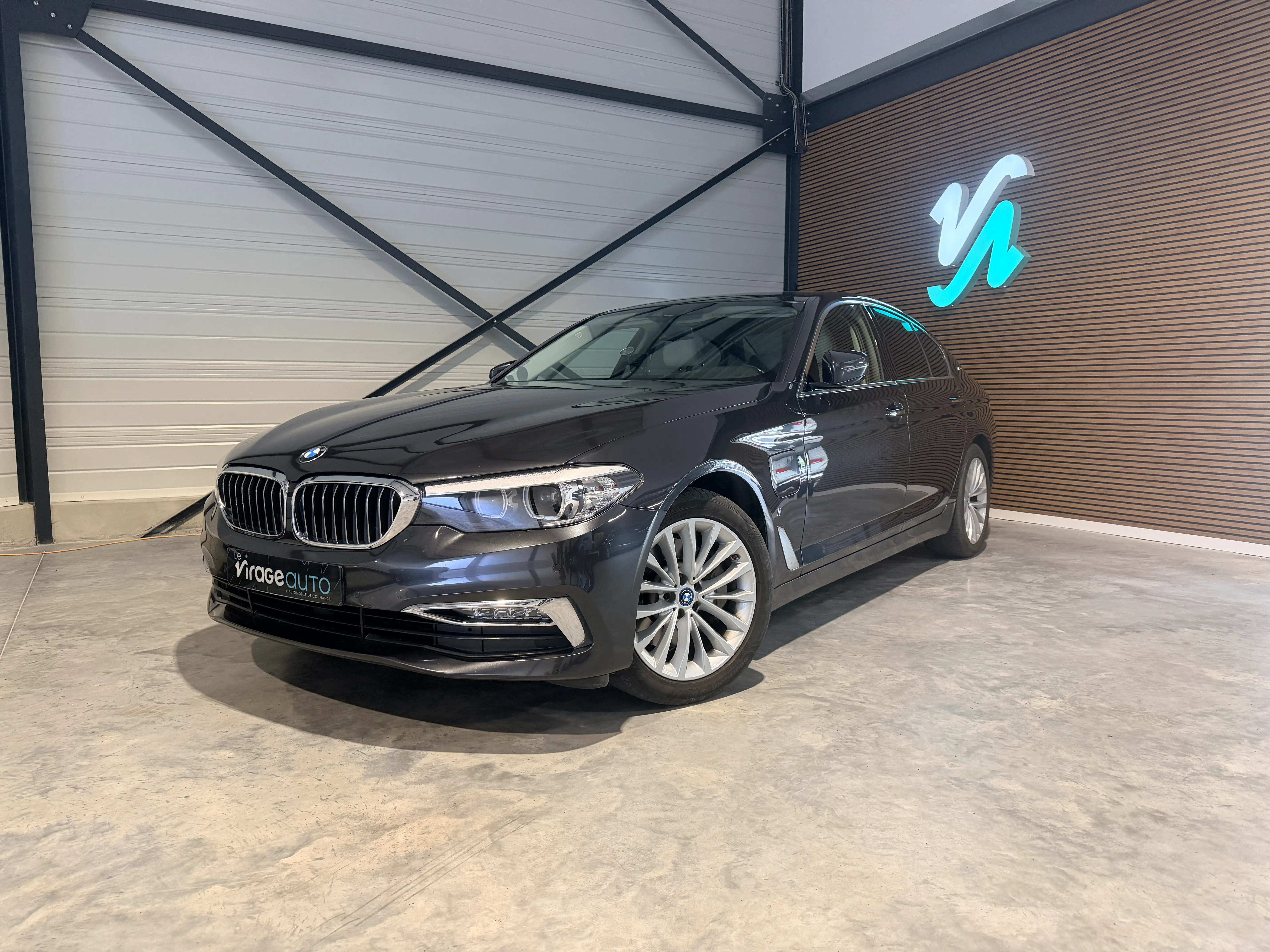 Image principale de Bmw Série 5 530eA iPerformance 252ch Luxury