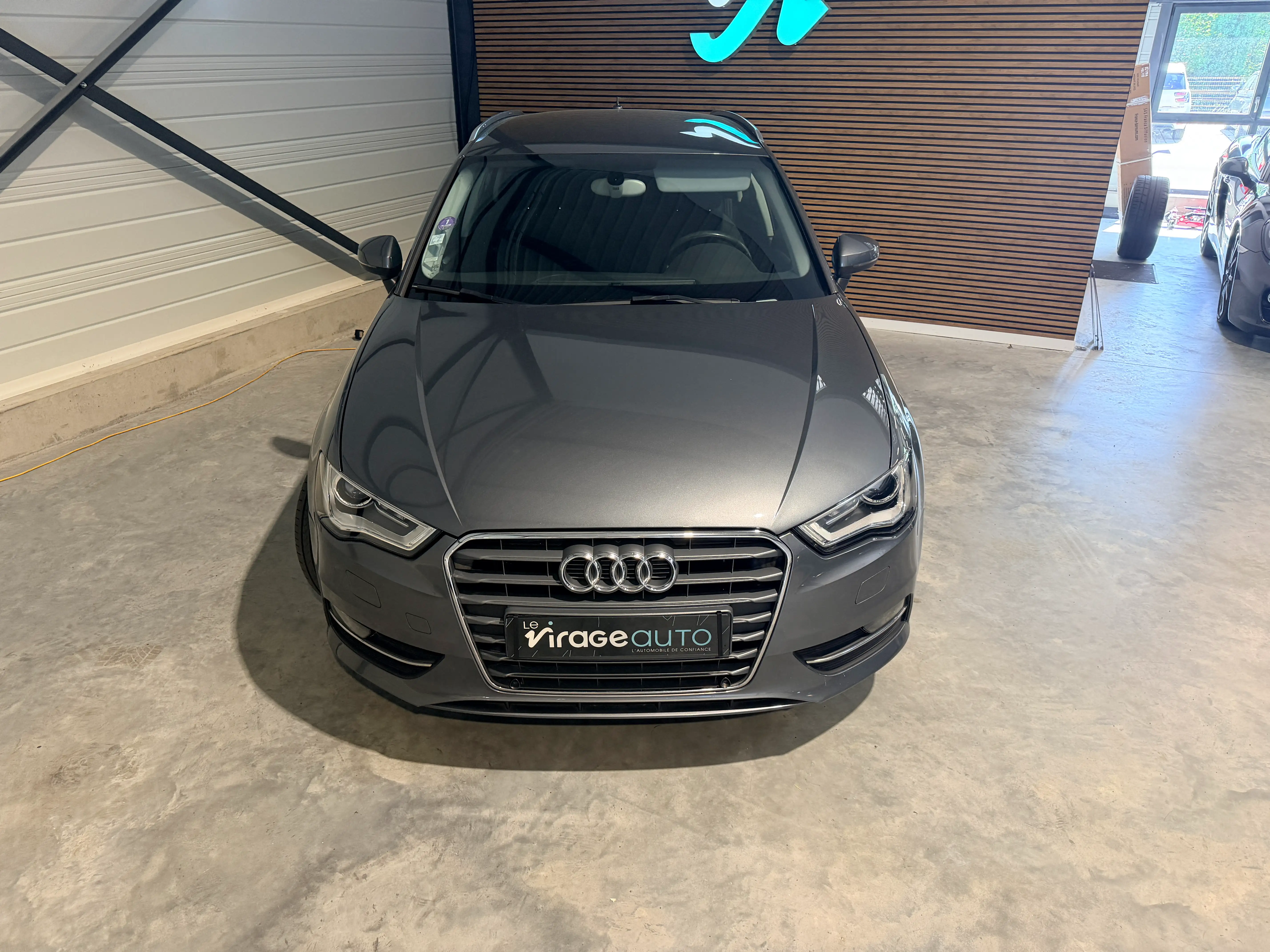 Image secondaire de Audi A3 - 1.4 TFSI - 122 cv - Boite manuelle - Radar de recul - Xenon - Sieges Chauffants - GPS