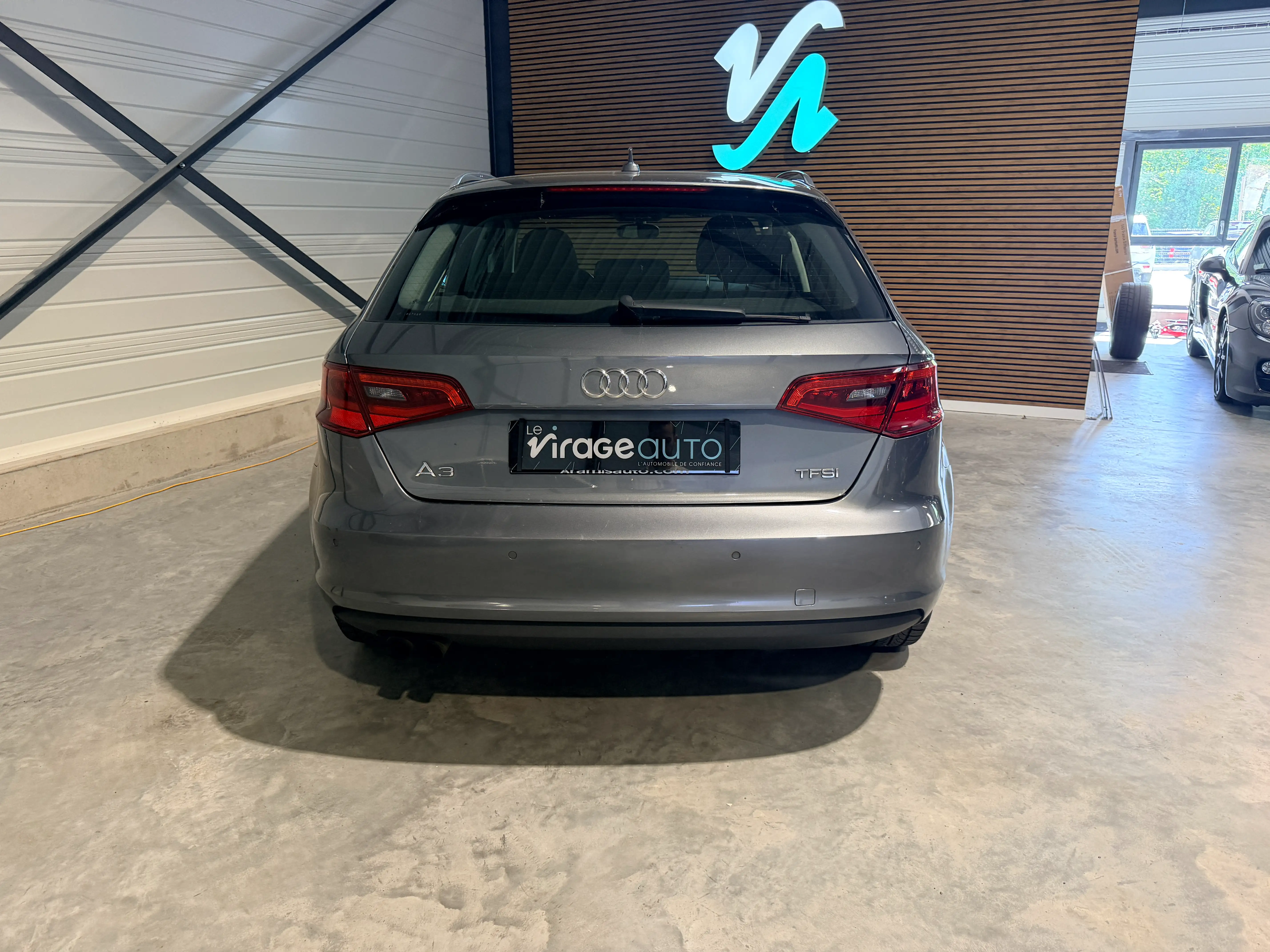 Image secondaire de Audi A3 - 1.4 TFSI - 122 cv - Boite manuelle - Radar de recul - Xenon - Sieges Chauffants - GPS