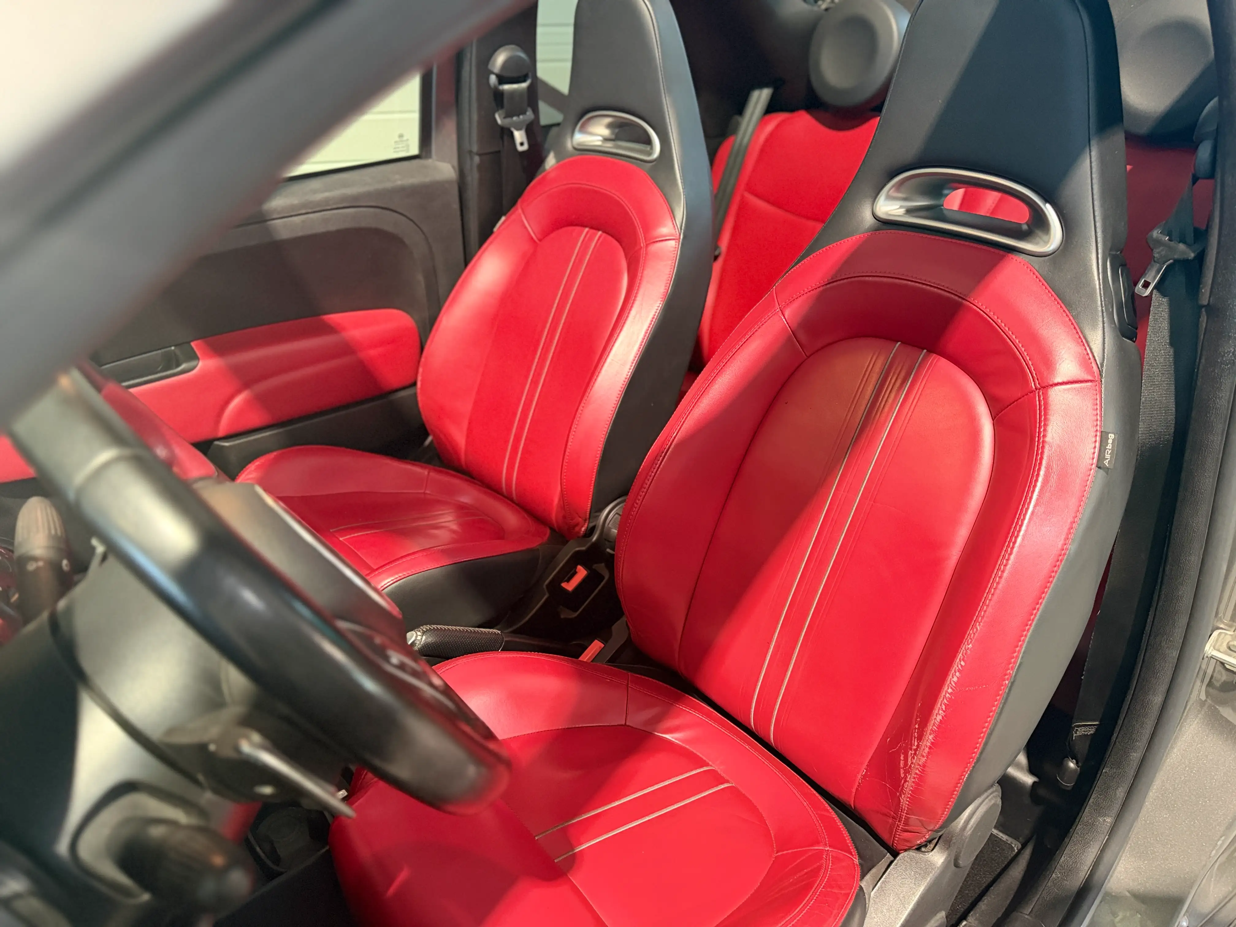 Image secondaire de Fiat 500C Abarth - Cabriolet - 595 Turismo - 160 cv - Boite Automatique - Interieur Cuir Rouge - 110000 Km - 500