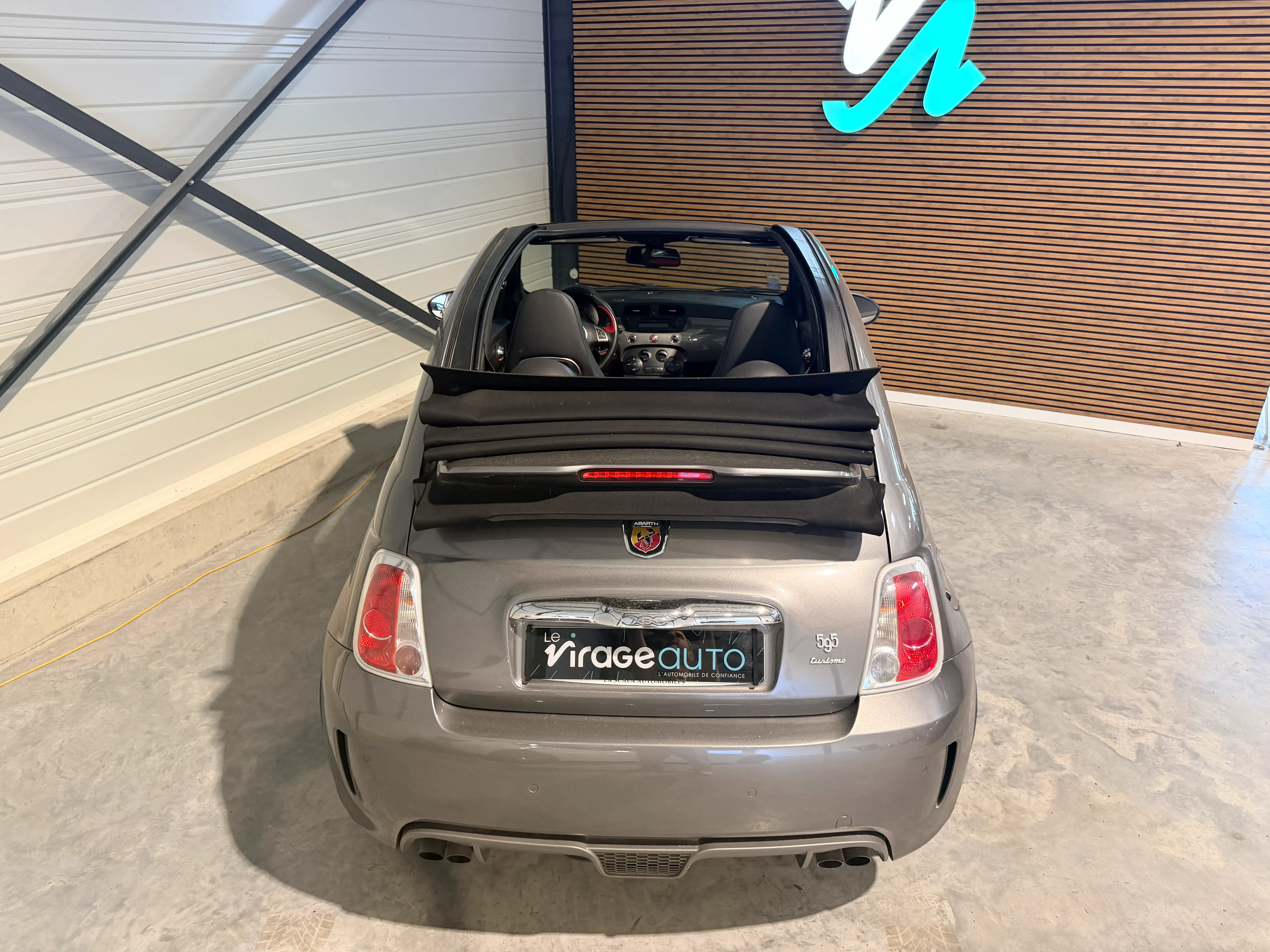Image secondaire de Fiat 500C Abarth - Cabriolet - 595 Turismo - 160 cv - Boite Automatique - Interieur Cuir Rouge - 110000 Km - 500