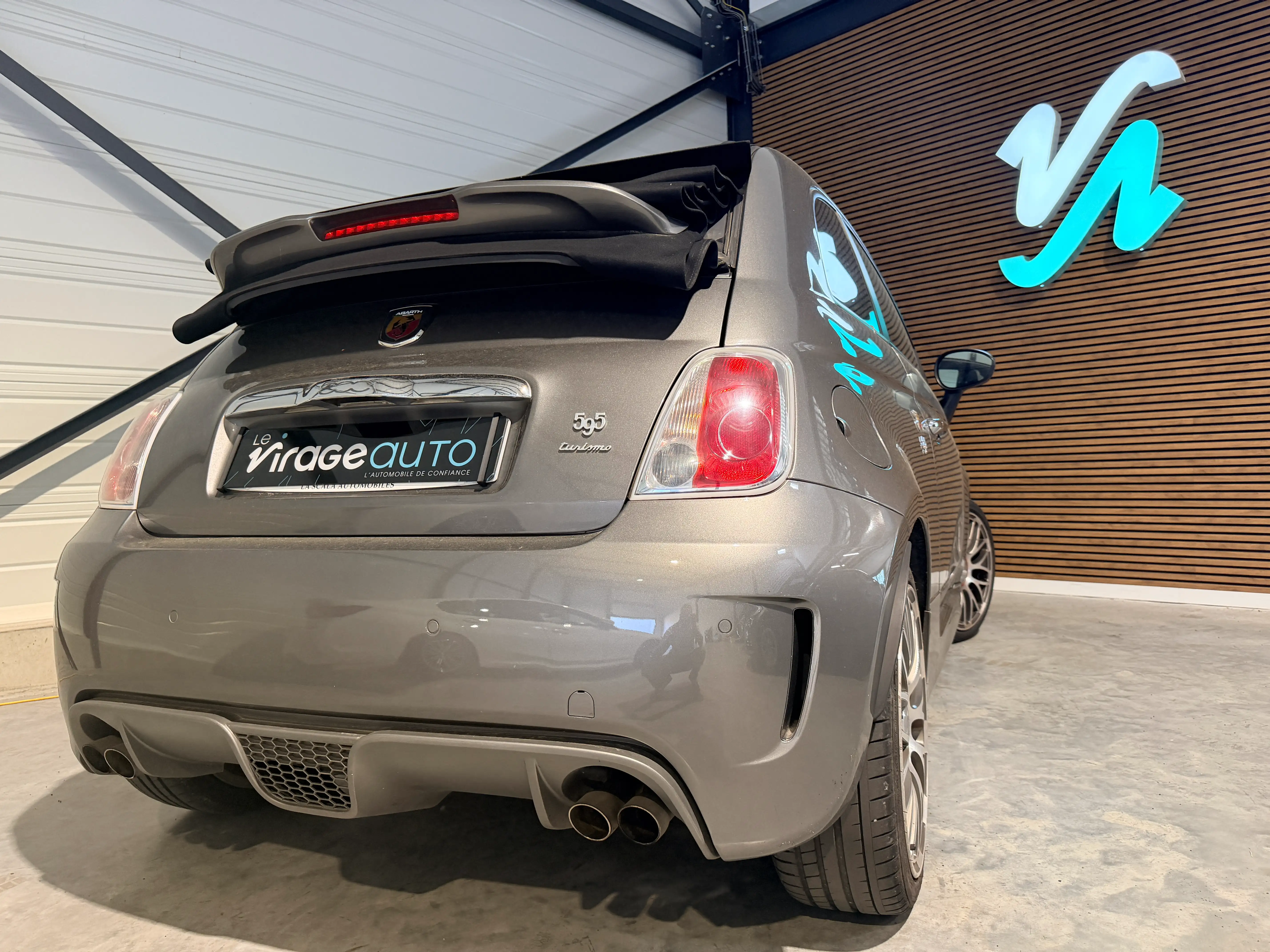 Image secondaire de Fiat 500C Abarth - Cabriolet - 595 Turismo - 160 cv - Boite Automatique - Interieur Cuir Rouge - 110000 Km - 500