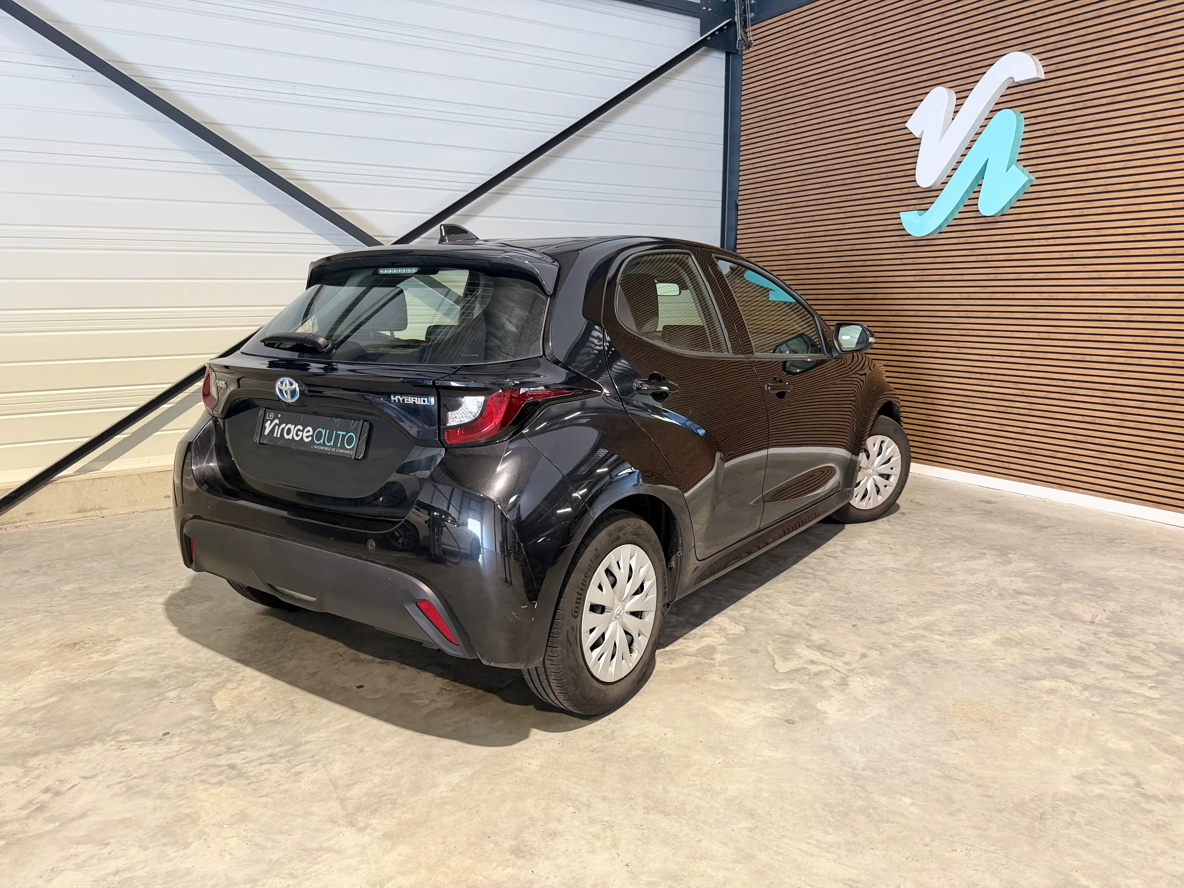 Image secondaire de Toyota Yaris - Hybride - 116 cv - 32500 Km - Carplay - Boite Auto - Maintien de voie actif - Regulateur Adaptatif - Camera de recul