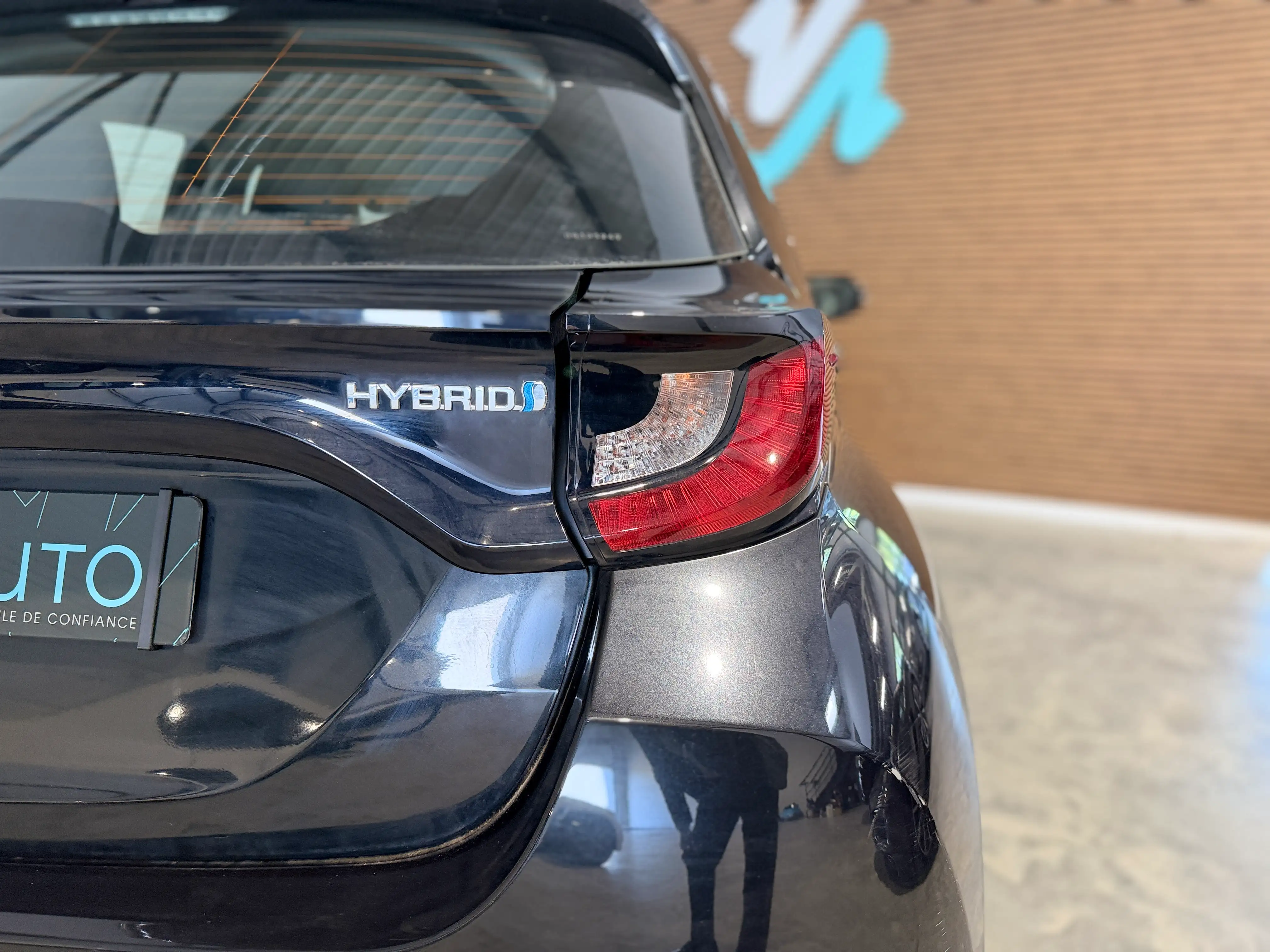 Image secondaire de Toyota Yaris - Hybride - 116 cv - 32500 Km - Carplay - Boite Auto - Maintien de voie actif - Regulateur Adaptatif - Camera de recul