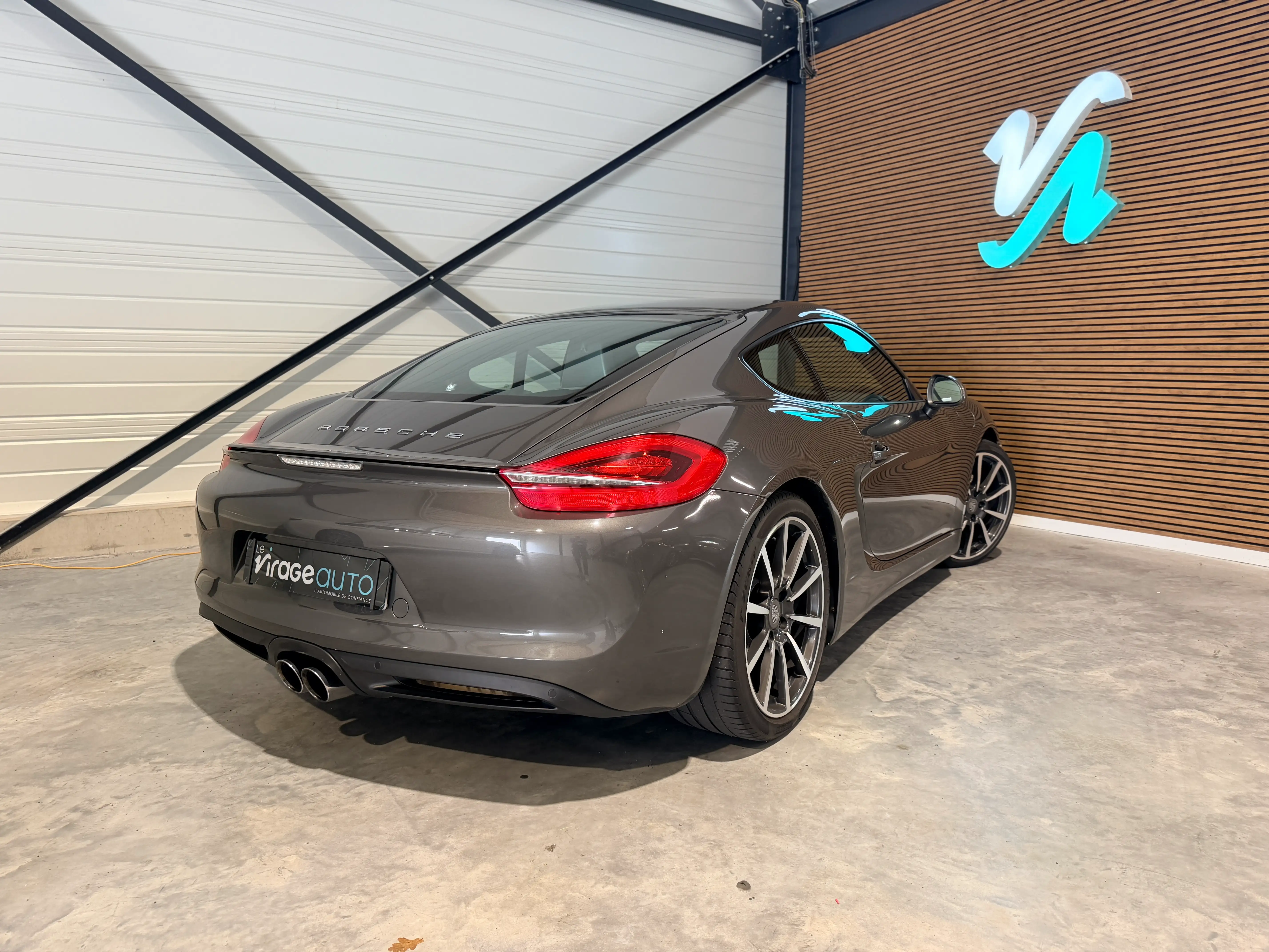 Image secondaire de Porsche Cayman 981 - 275 cv - PDK - 61000 Km - Siege chauffants - Echappement sport - Interieur Cuir - Xenon