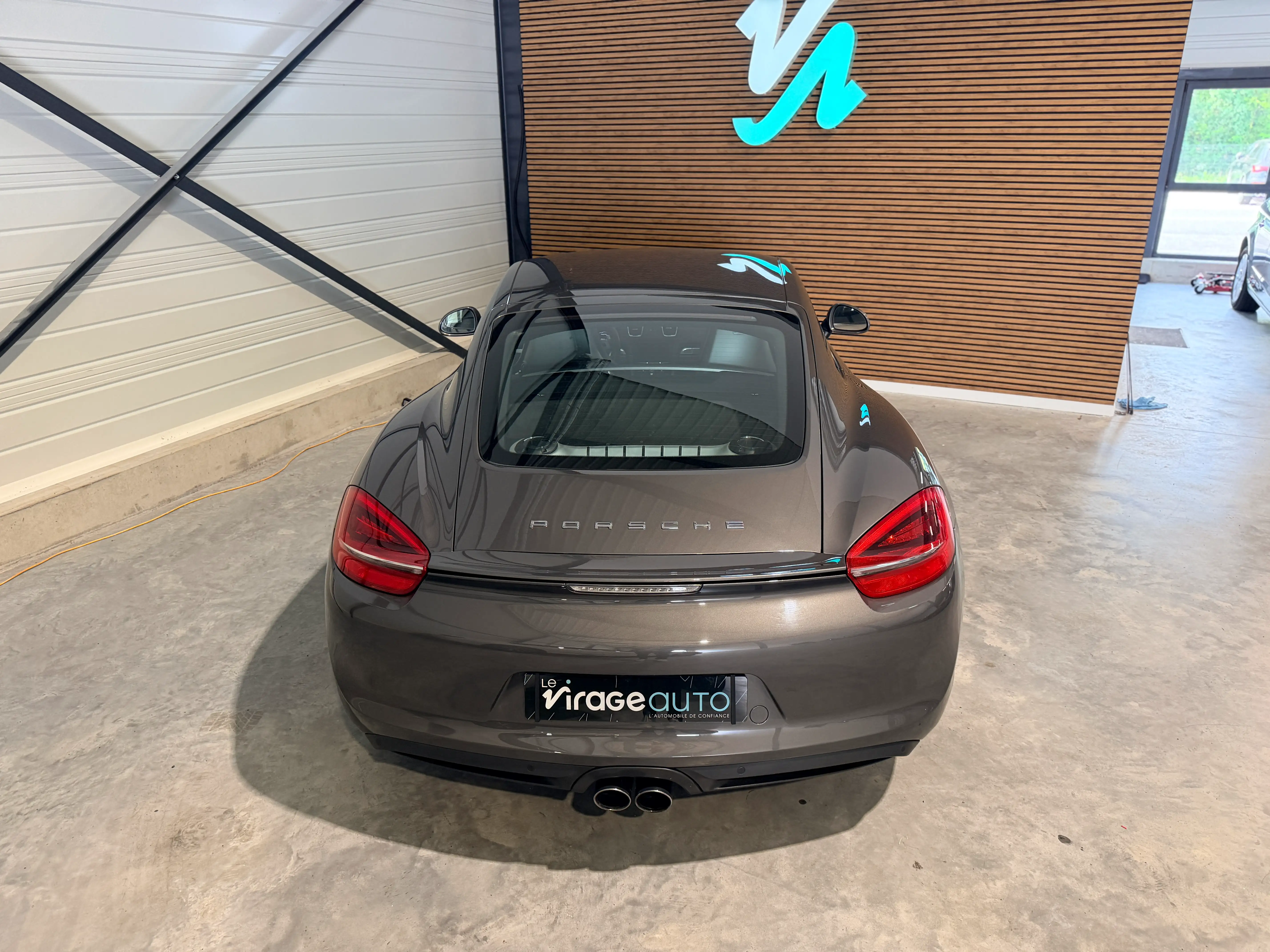 Image secondaire de Porsche Cayman 981 - 275 cv - PDK - 61000 Km - Siege chauffants - Echappement sport - Interieur Cuir - Xenon