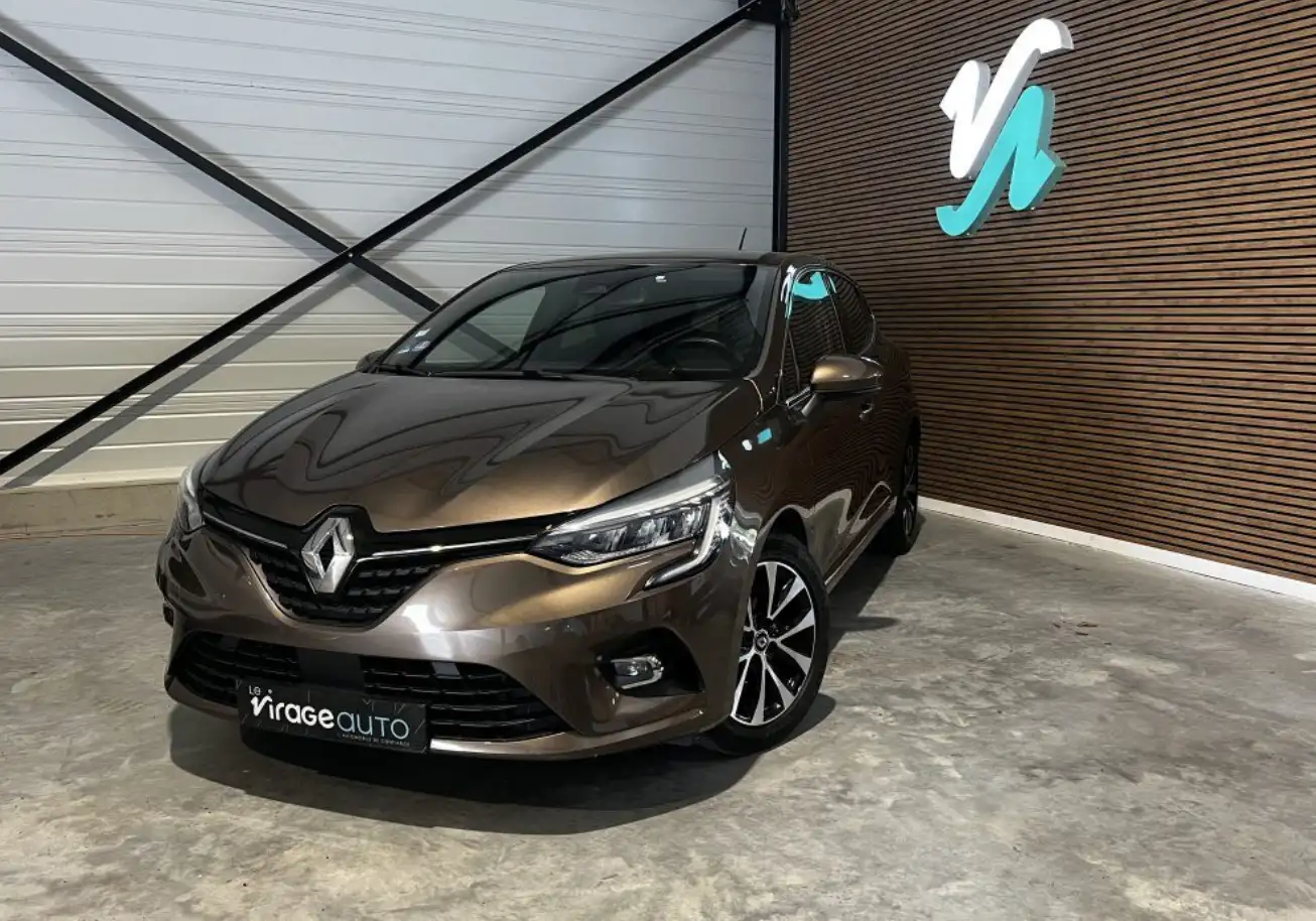 Image principale de RENAULT CLIO V 1.0 TCE - 100 cv - 2020 - Carplay - Boite manuelle - 59000 Km - Excellent état