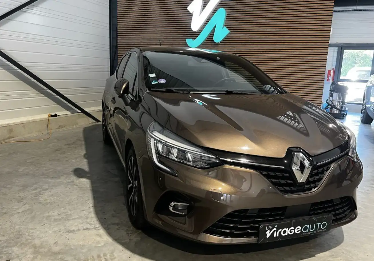 Image secondaire de RENAULT CLIO V 1.0 TCE - 100 cv - 2020 - Carplay - Boite manuelle - 59000 Km - Excellent état