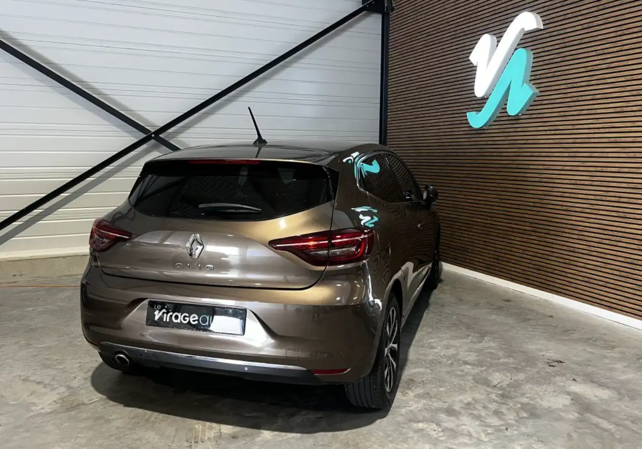 Image secondaire de RENAULT CLIO V 1.0 TCE - 100 cv - 2020 - Carplay - Boite manuelle - 59000 Km - Excellent état
