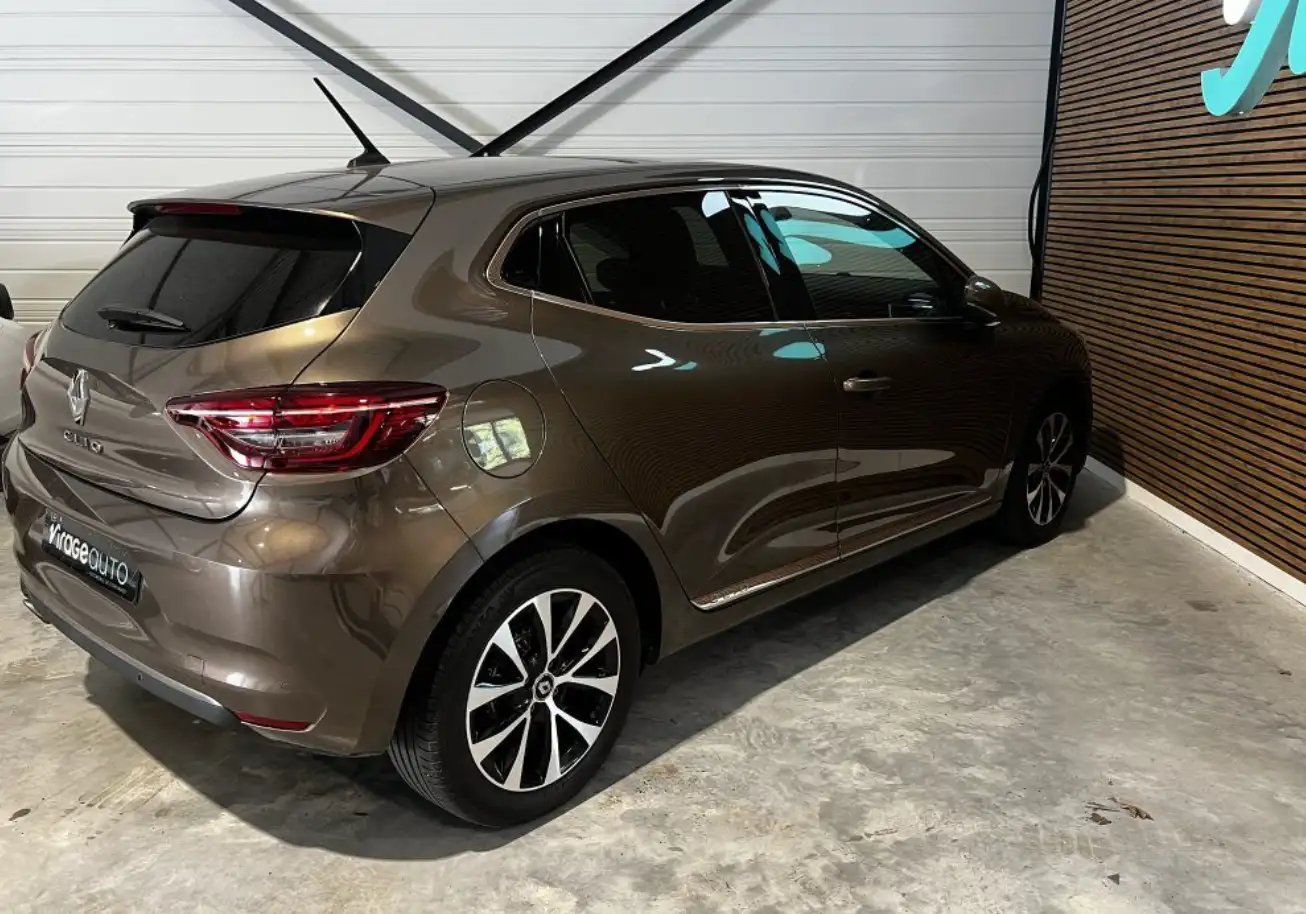 Image secondaire de RENAULT CLIO V 1.0 TCE - 100 cv - 2020 - Carplay - Boite manuelle - 59000 Km - Excellent état