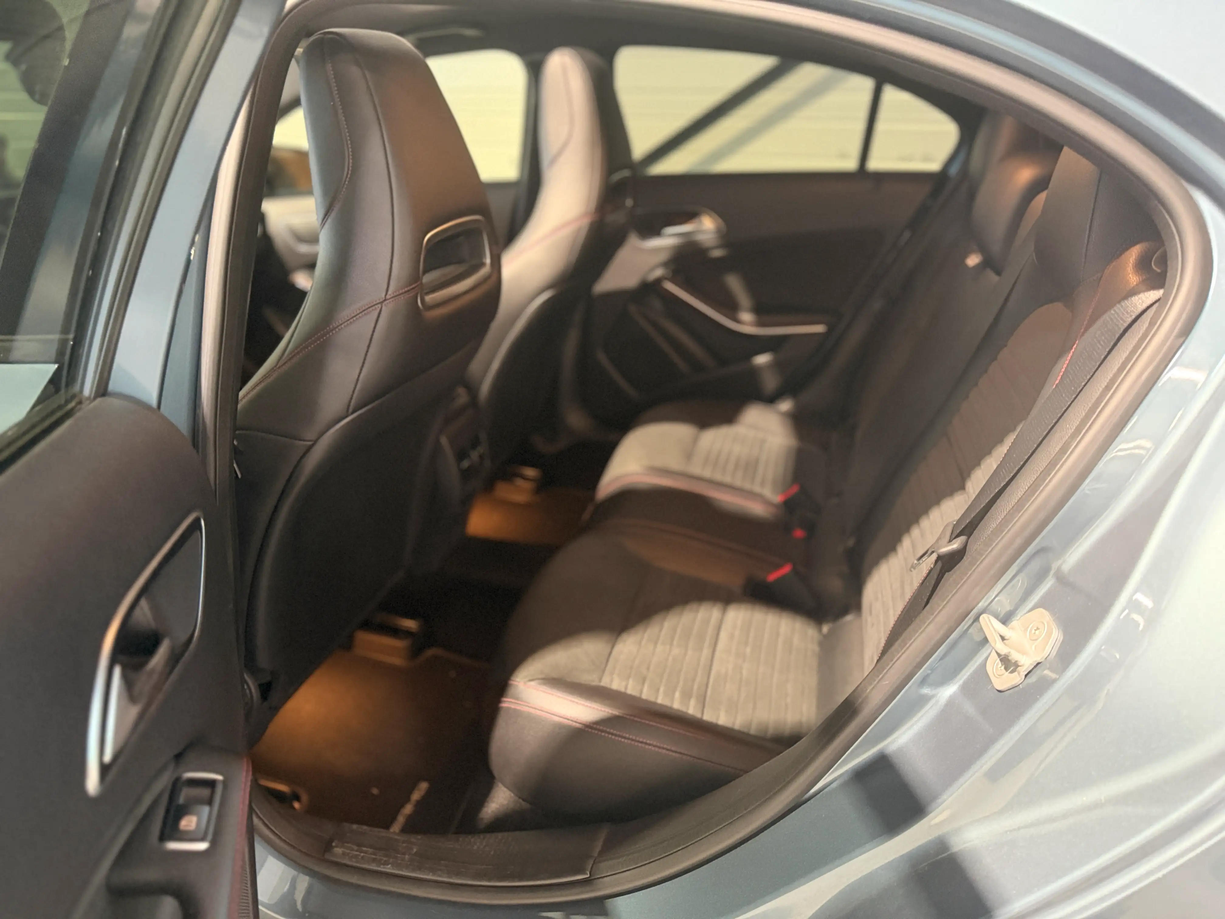 Image secondaire de Mercedes classe a a180 cdi fascination ba 2015