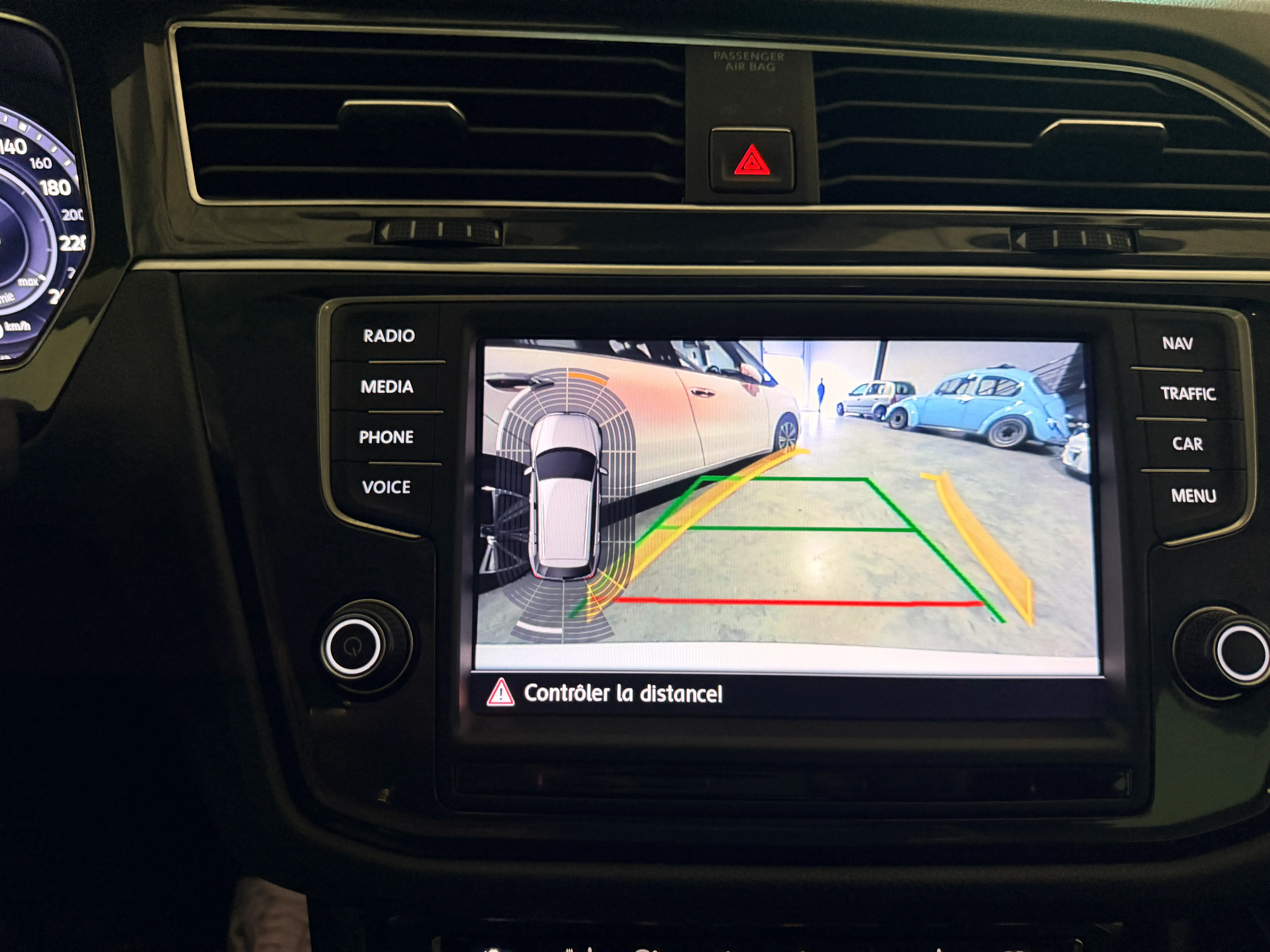 Image secondaire de Volkswagen Tiguan - 2.0 TDI - 2017 - Full Options - Boite Manuelle - 142 000 Km - Carat Exclusive