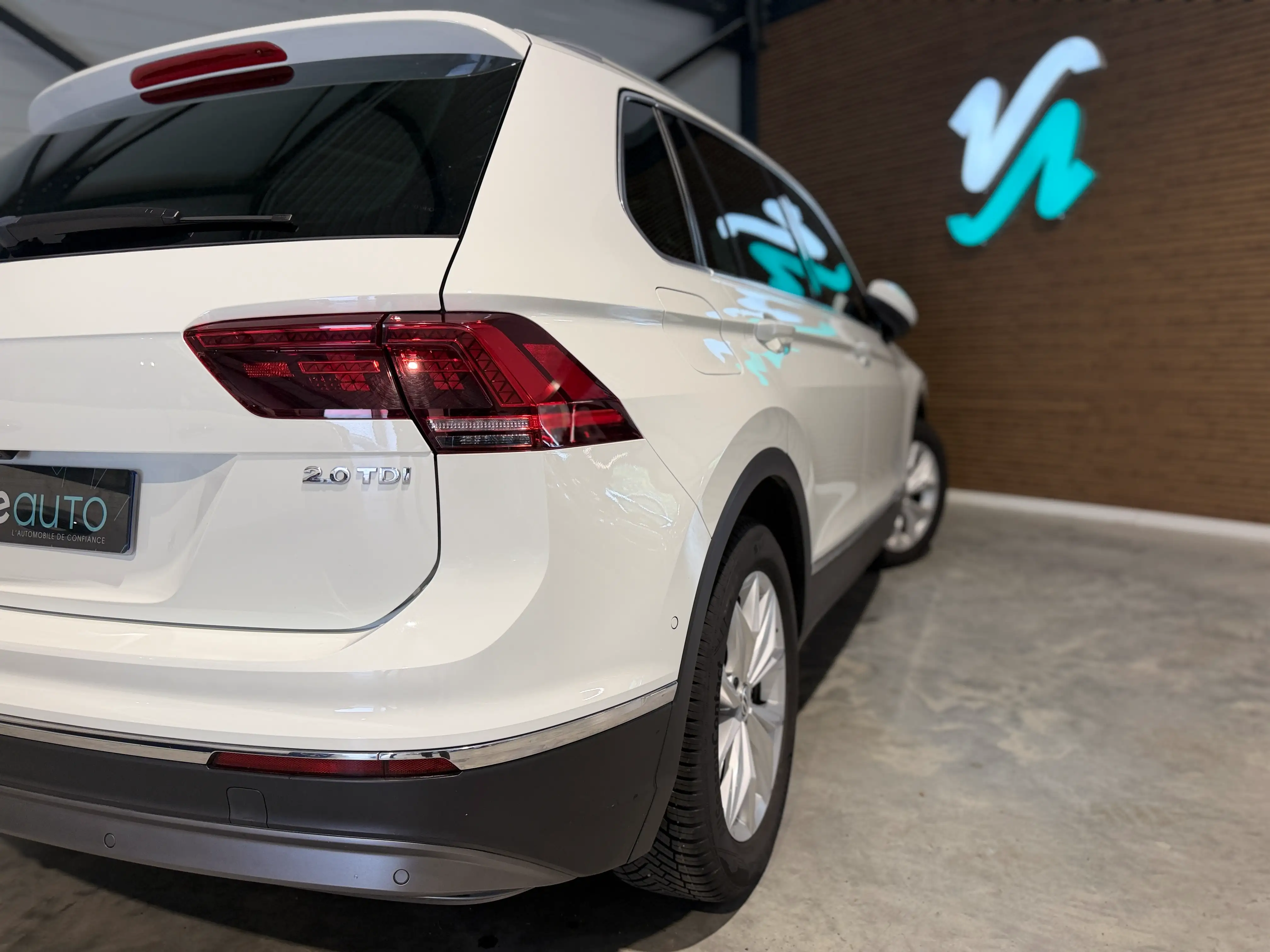 Image secondaire de Volkswagen Tiguan - 2.0 TDI - 2017 - Full Options - Boite Manuelle - 142 000 Km - Carat Exclusive