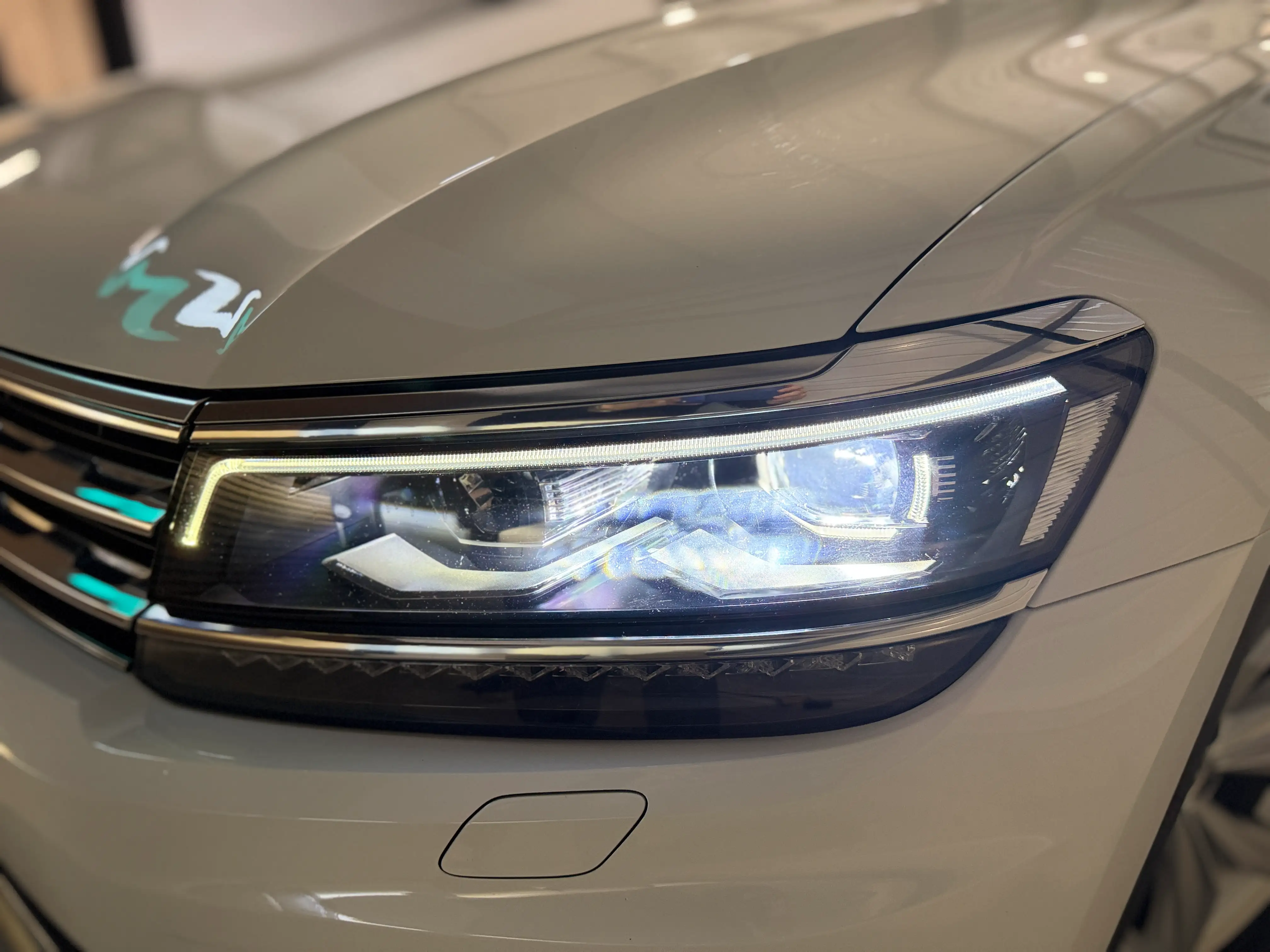 Image secondaire de Volkswagen Tiguan - 2.0 TDI - 2017 - Full Options - Boite Manuelle - 142 000 Km - Carat Exclusive