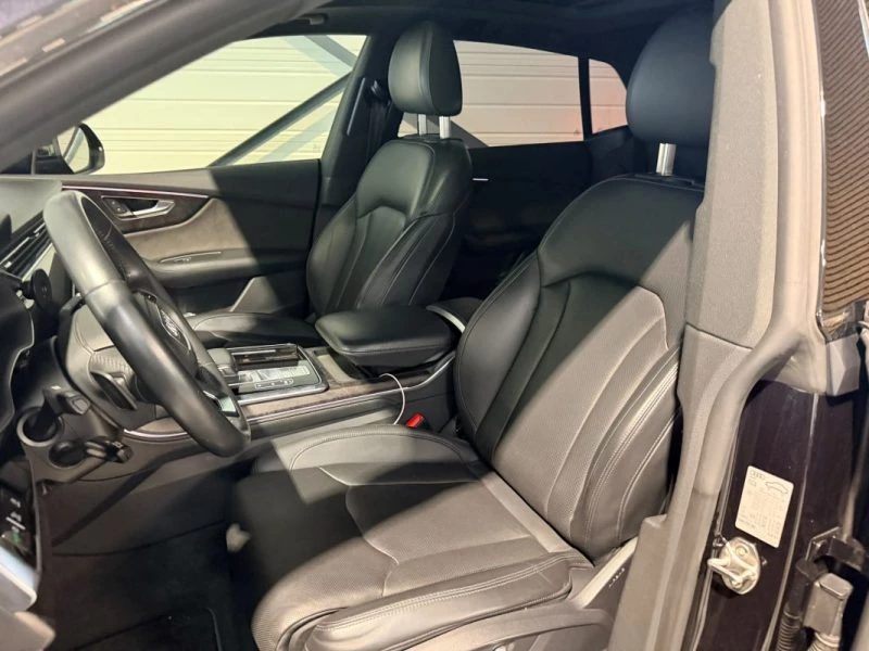 Image secondaire de AUDI Q8 - 55 TFSI - 3.0 V6 - 340 - AVUS EXTENDED - Full options - Quattro - 2019 - 84000 km
