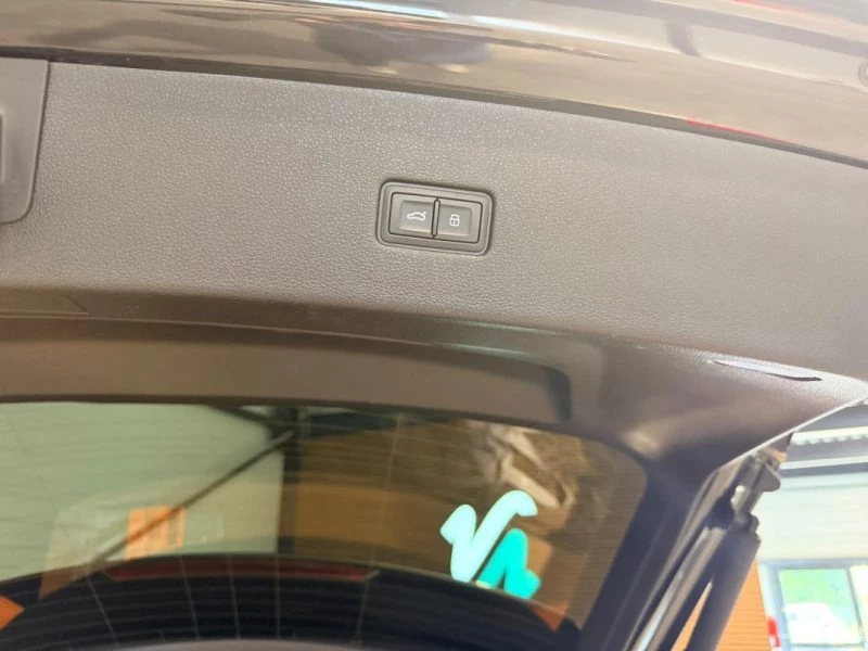 Image secondaire de AUDI Q8 - 55 TFSI - 3.0 V6 - 340 - AVUS EXTENDED - Full options - Quattro - 2019 - 84000 km