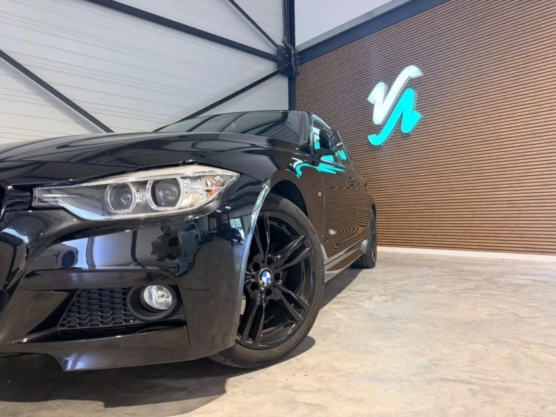 Image secondaire de BMW SERIE 3 - 318DA - 143 cv - 2016 - Pack M Sport - 176 000 KM