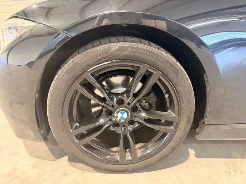 Image secondaire de BMW SERIE 3 - 318DA - 143 cv - 2016 - Pack M Sport - 176 000 KM