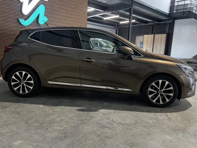Image secondaire de RENAULT CLIO V 1.0 TCE - 100 cv - 2020 - Carplay - Boite manuelle - 59000 Km - Excellent état