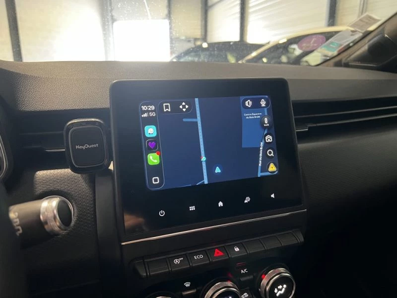Image secondaire de RENAULT CLIO V 1.0 TCE - 100 cv - 2020 - Carplay - Boite manuelle - 59000 Km - Excellent état