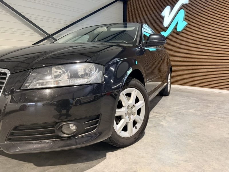 Image secondaire de AUDI A3 SPORTBACK - 1.6 TDI 105cv - 2009 - Radar de recul - Régulateur de vitesse