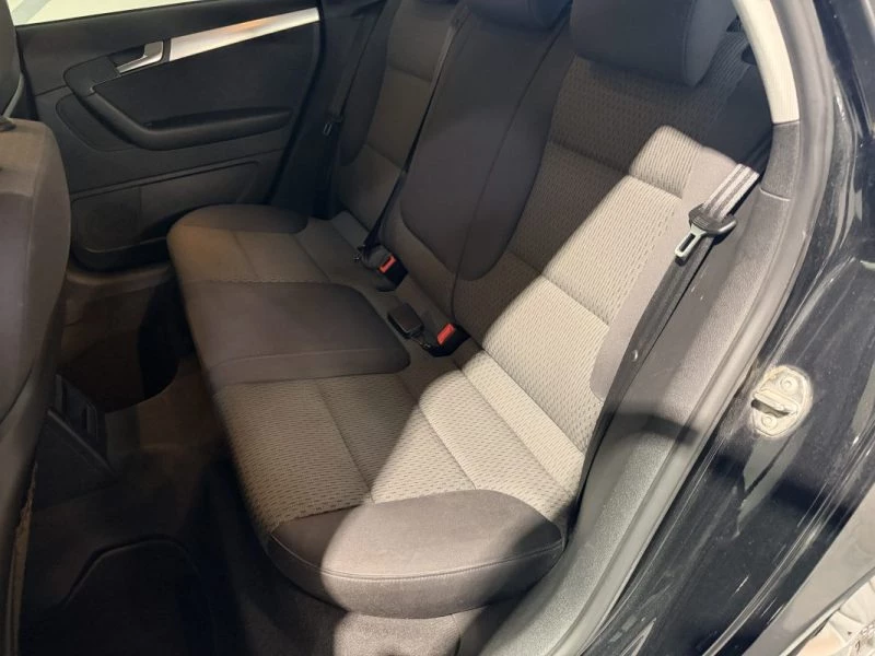 Image secondaire de AUDI A3 SPORTBACK - 1.6 TDI 105cv - 2009 - Radar de recul - Régulateur de vitesse
