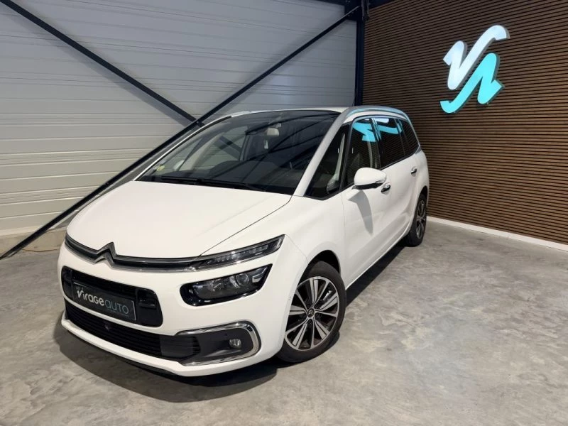 Image secondaire de CITROEN C4 GRAND PICASSO - 2L BLUEHDI - 150 - SHINE - 2017 - Siège Chauffant - 7 places - Caméra 360