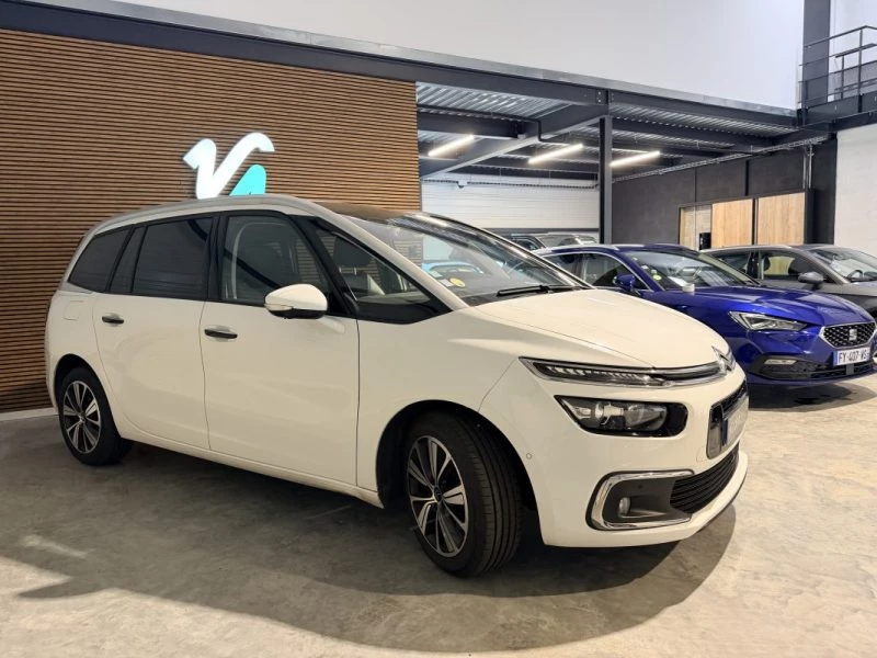 Image secondaire de CITROEN C4 GRAND PICASSO - 2L BLUEHDI - 150 - SHINE - 2017 - Siège Chauffant - 7 places - Caméra 360