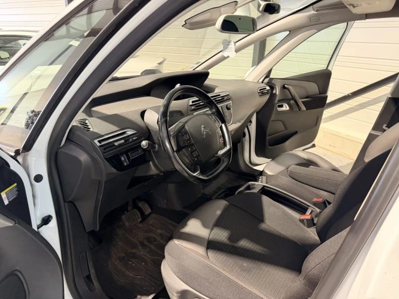 Image secondaire de CITROEN C4 GRAND PICASSO - 2L BLUEHDI - 150 - SHINE - 2017 - Siège Chauffant - 7 places - Caméra 360