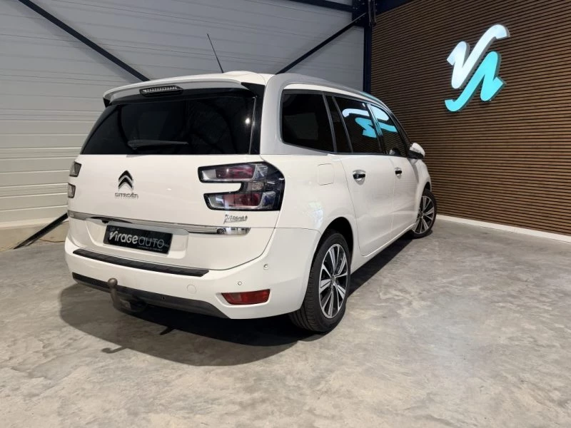 Image secondaire de CITROEN C4 GRAND PICASSO - 2L BLUEHDI - 150 - SHINE - 2017 - Siège Chauffant - 7 places - Caméra 360