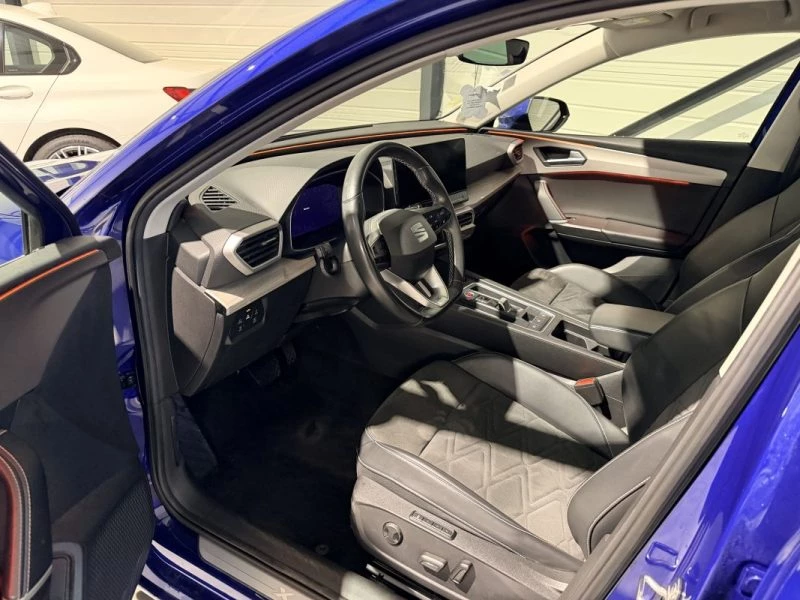 Image secondaire de Seat Leon ST XCELLENCE - 4 SP - 2.0 TDI - 150CH - DSG7 - 2021 - CarPlay - Caméra de récul - Attelage