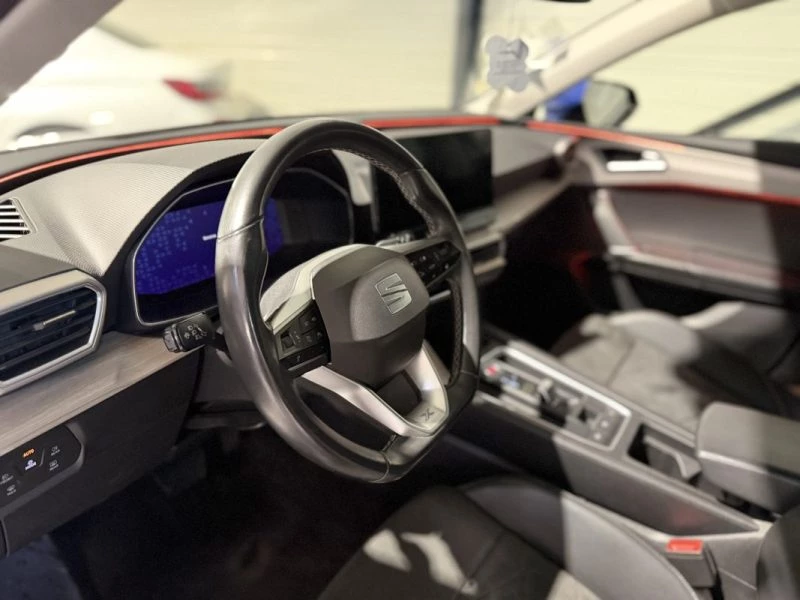 Image secondaire de Seat Leon ST XCELLENCE - 4 SP - 2.0 TDI - 150CH - DSG7 - 2021 - CarPlay - Caméra de récul - Attelage