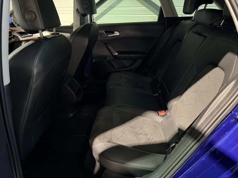 Image secondaire de Seat Leon ST XCELLENCE - 4 SP - 2.0 TDI - 150CH - DSG7 - 2021 - CarPlay - Caméra de récul - Attelage