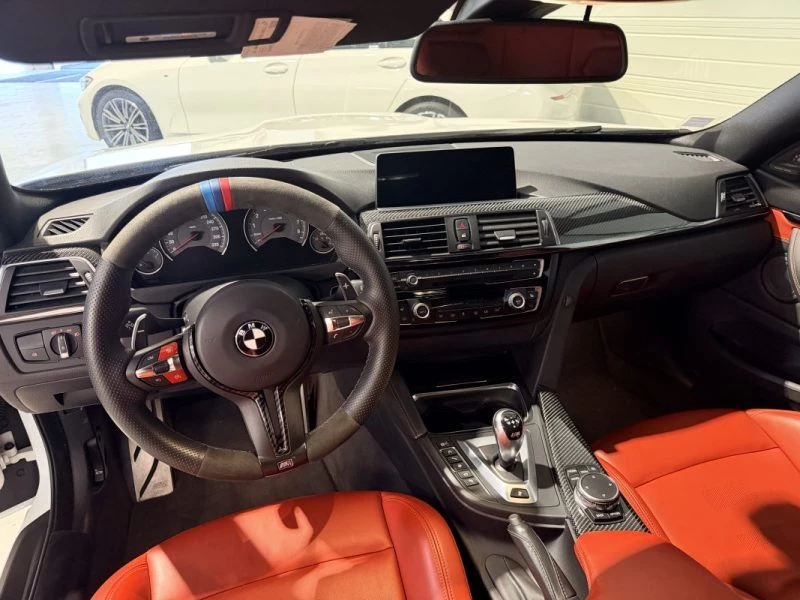 Image secondaire de BMW M4 431cv DKG 2016 - CarPlay - Caméra 360 - Harman Kardon - Sièges & Volant chauffant