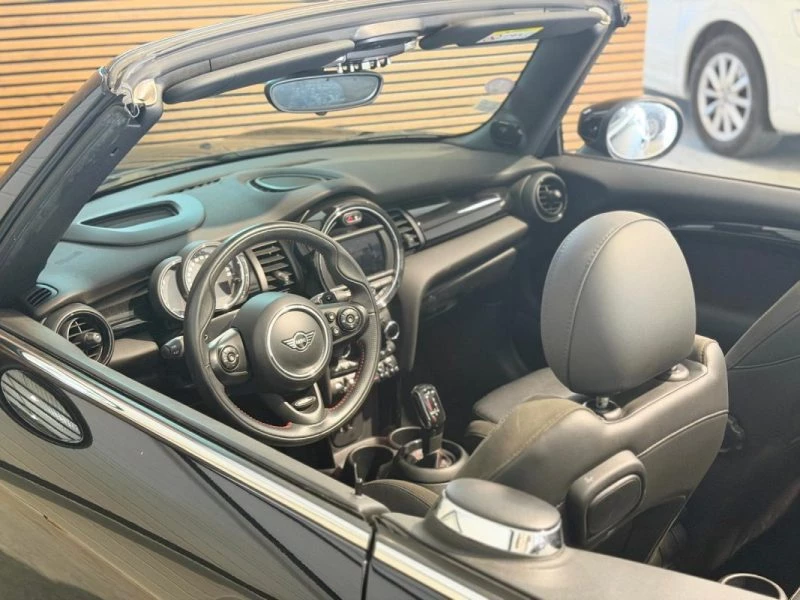 Image secondaire de MINI COOPER S - JCW - Cabriolet - 192 CV - DKG - Cuir/Alcantara - 91000 km