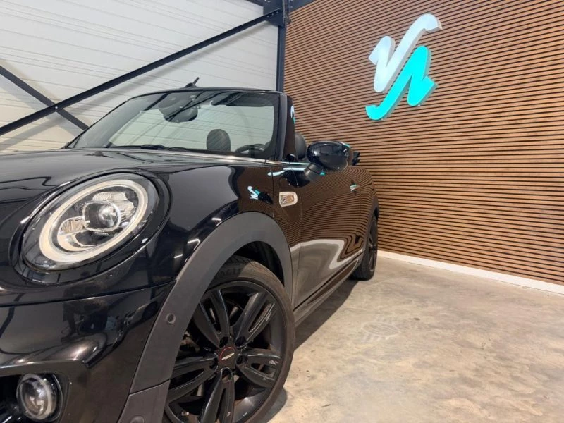 Image secondaire de MINI COOPER S - JCW - Cabriolet - 192 CV - DKG - Cuir/Alcantara - 91000 km