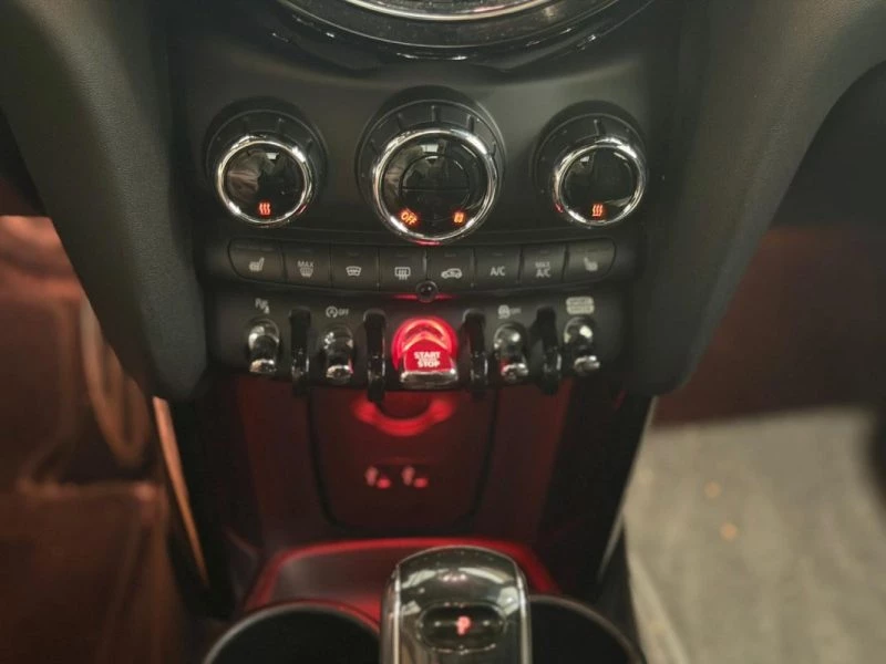 Image secondaire de MINI COOPER S - JCW - Cabriolet - 192 CV - DKG - Cuir/Alcantara - 91000 km