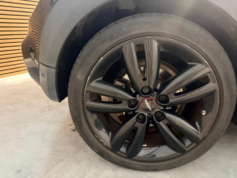 Image secondaire de MINI COOPER S - JCW - Cabriolet - 192 CV - DKG - Cuir/Alcantara - 91000 km