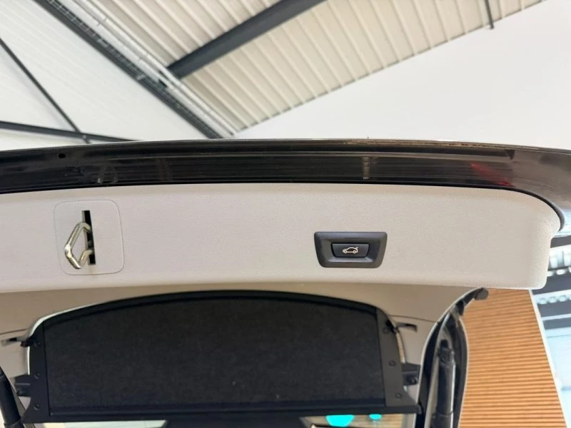 Image secondaire de BMW X4 - 20D - LOUNGE PLUS - Siège cuir - 2017 - 190 cv - 188000 Km