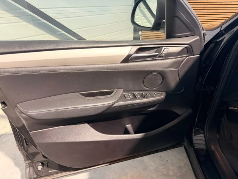 Image secondaire de BMW X4 - 20D - LOUNGE PLUS - Siège cuir - 2017 - 190 cv - 188000 Km