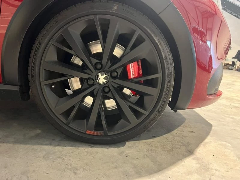 Image secondaire de PEUGEOT 208 GTI - 1.6 THP - 208 cv - BPS - 2018 - 156 000 Km - Carplay - Caméra de recul
