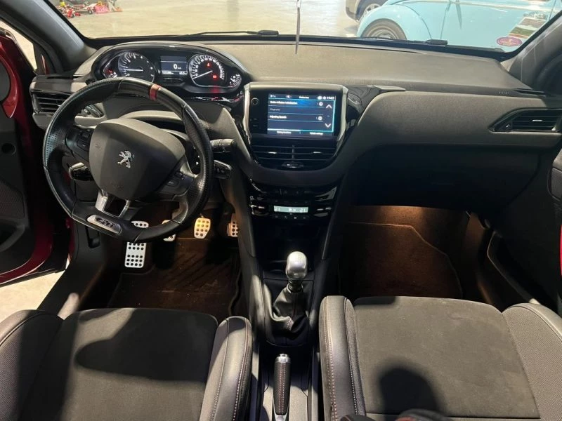 Image secondaire de PEUGEOT 208 GTI - 1.6 THP - 208 cv - BPS - 2018 - 156 000 Km - Carplay - Caméra de recul