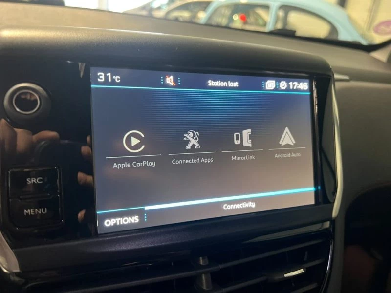 Image secondaire de PEUGEOT 208 GTI - 1.6 THP - 208 cv - BPS - 2018 - 156 000 Km - Carplay - Caméra de recul
