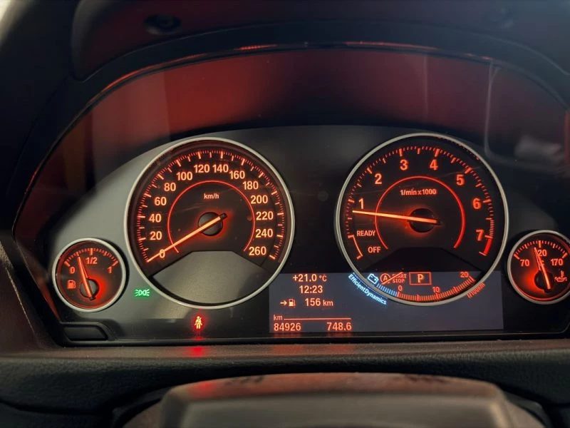 Image secondaire de BMW - SERIE 4 - 435i PACK M - 306 cv - Cabriolet - Intérieur cuir - 2013 - 85000 km