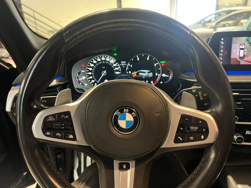 Image secondaire de BMW - SERIE 5 - TOURING - 530D 3.0l - 265 cv - M SPORT - 82000 Km - Full Options - Xdrive