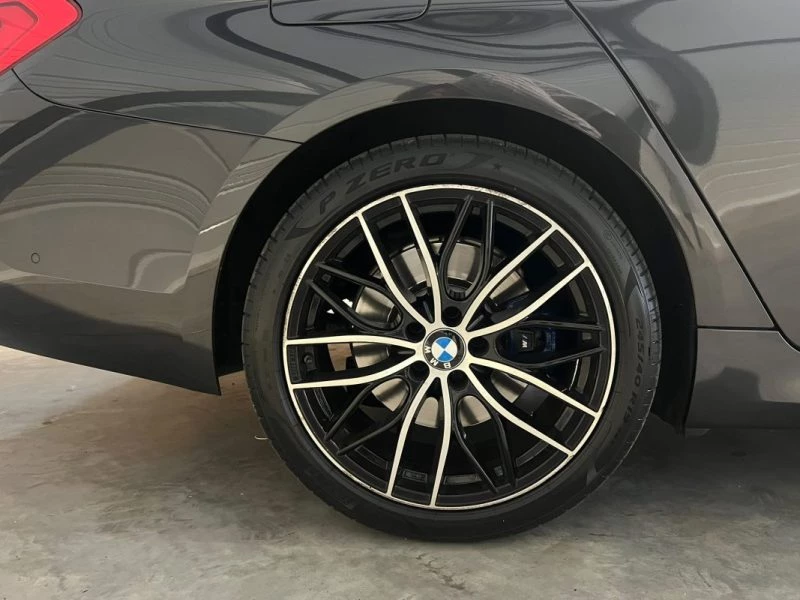 Image secondaire de BMW - SERIE 5 - TOURING - 530D 3.0l - 265 cv - M SPORT - 82000 Km - Full Options - Xdrive