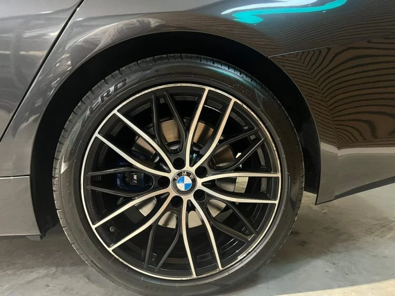 Image secondaire de BMW - SERIE 5 - TOURING - 530D 3.0l - 265 cv - M SPORT - 82000 Km - Full Options - Xdrive