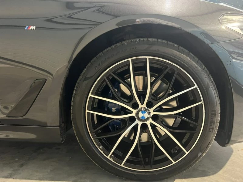 Image secondaire de BMW - SERIE 5 - TOURING - 530D 3.0l - 265 cv - M SPORT - 82000 Km - Full Options - Xdrive