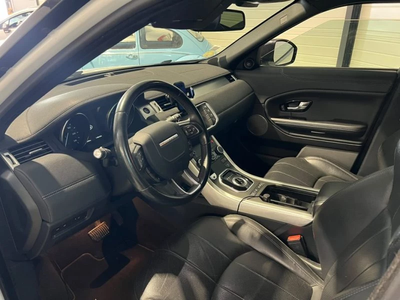 Image secondaire de LAND ROVER - RANGE ROVER EVOQUE - 2.0 D - 4X4 - SE DYNAMIC - 180CV - 2017 - Attelage - BVA