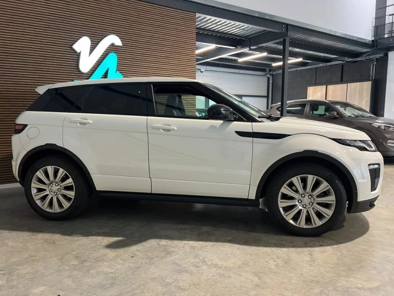 Image secondaire de LAND ROVER - RANGE ROVER EVOQUE - 2.0 D - 4X4 - SE DYNAMIC - 180CV - 2017 - Attelage - BVA